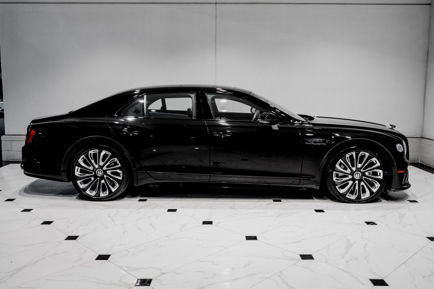 Bentley Flying Spur side